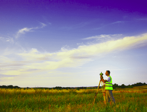 Does a Buyer or Seller Pay For a Land Survey?